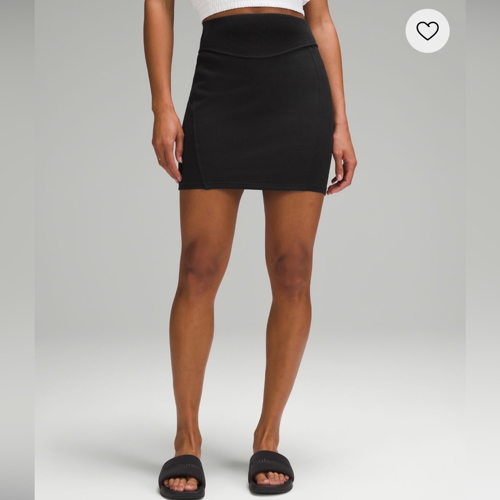 NWT* LULULEMON Scuba HR Black Mini Skirt *Velvet. XL